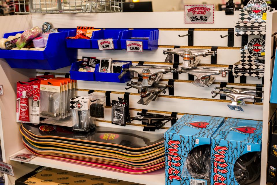 Skate items